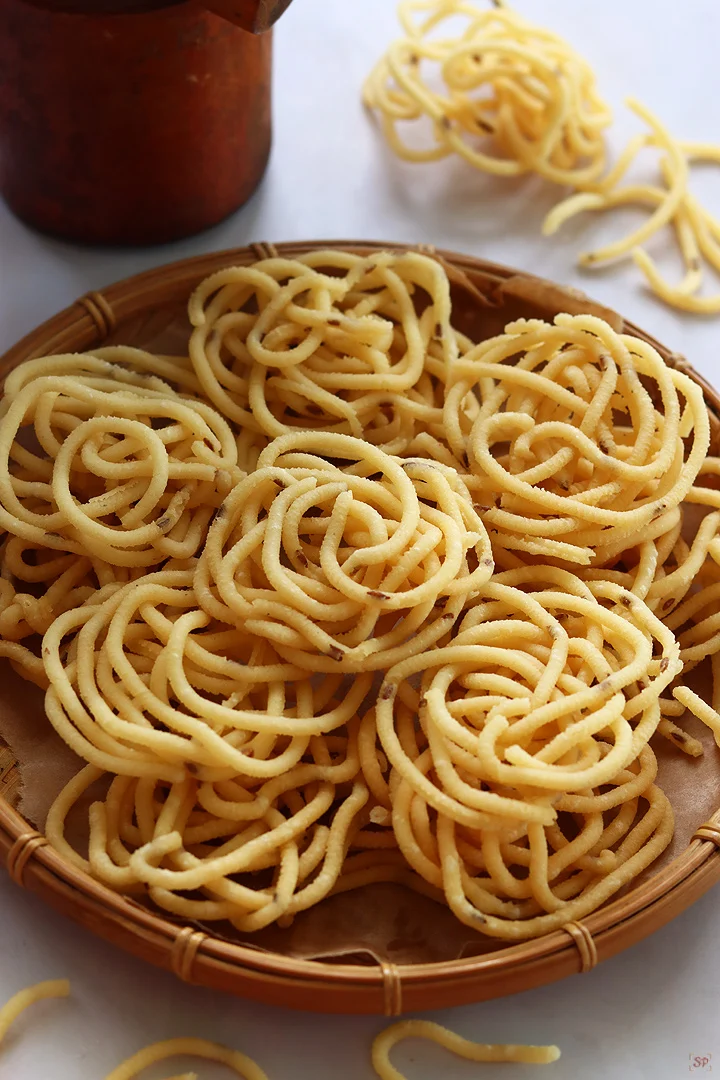Thenkuzhal Murukku